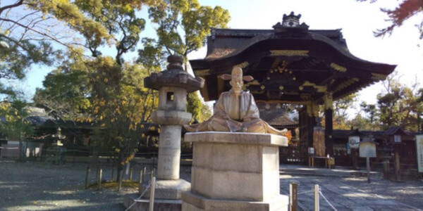 豊国神社　豊臣秀吉公の像